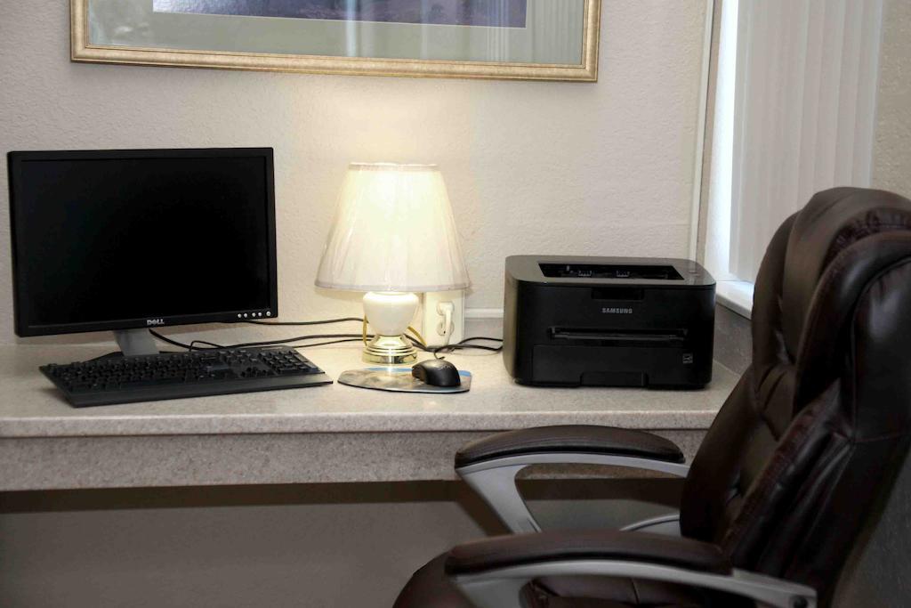 Super 8 By Wyndham Lewistown Otel Dış mekan fotoğraf