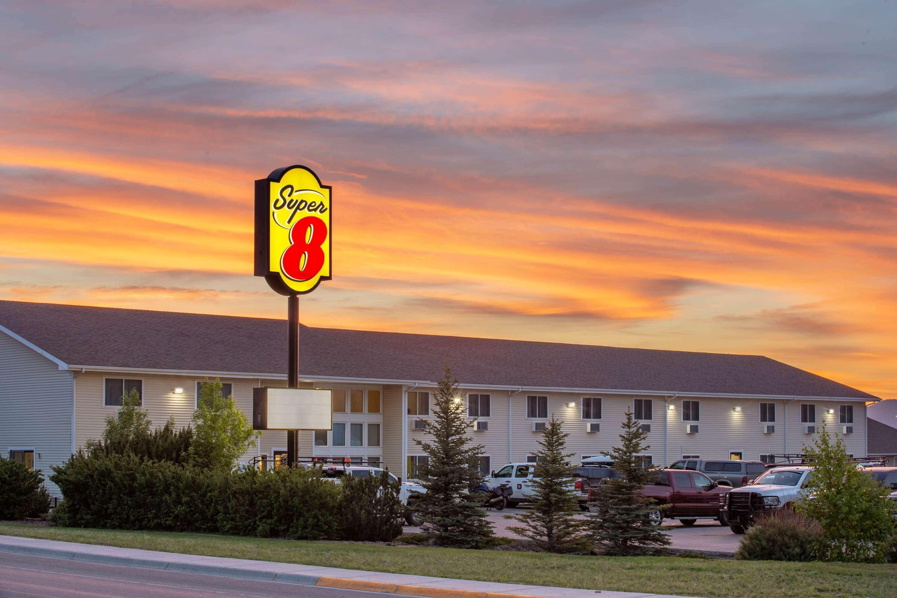 Super 8 By Wyndham Lewistown Otel Dış mekan fotoğraf