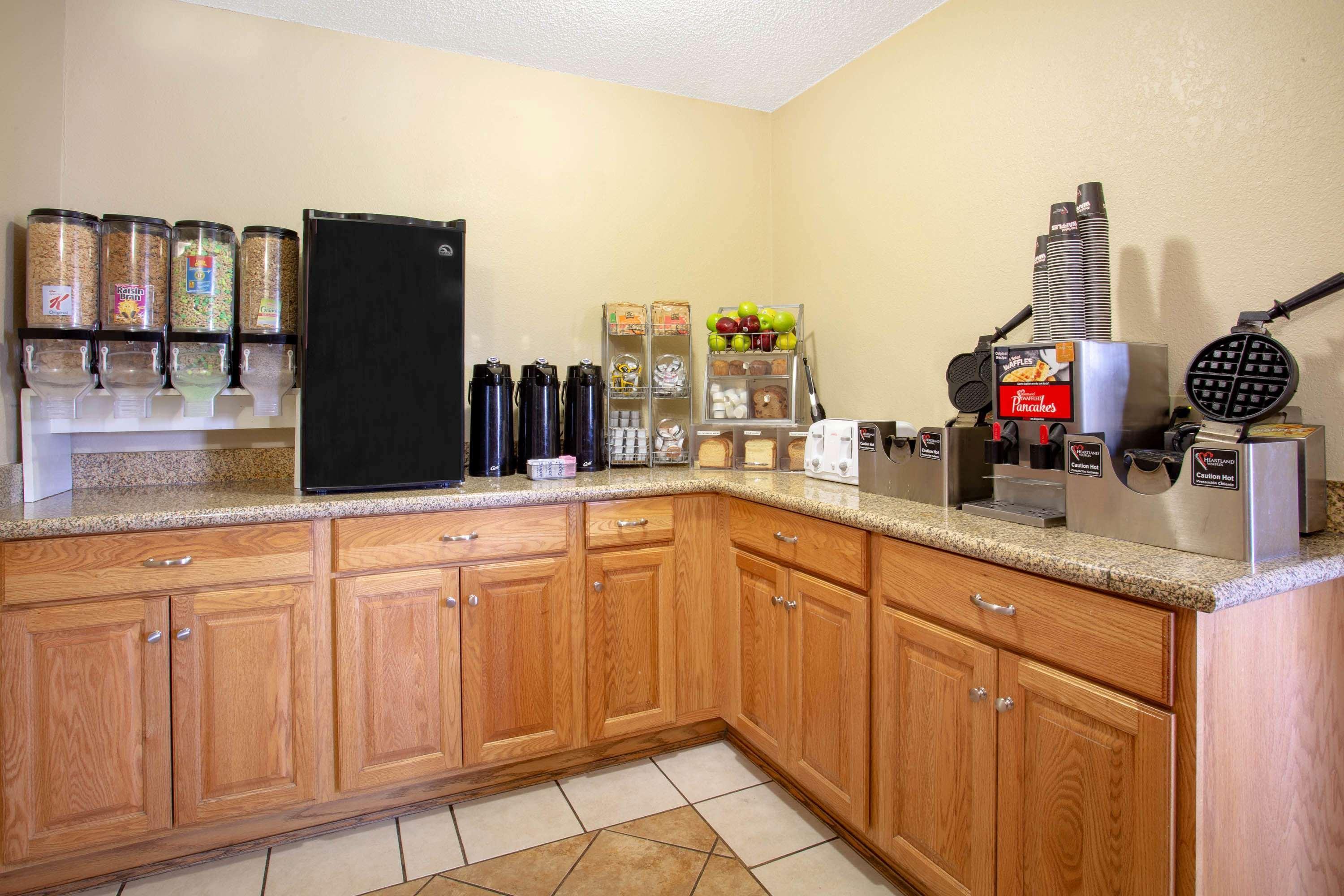 Super 8 By Wyndham Lewistown Otel Dış mekan fotoğraf