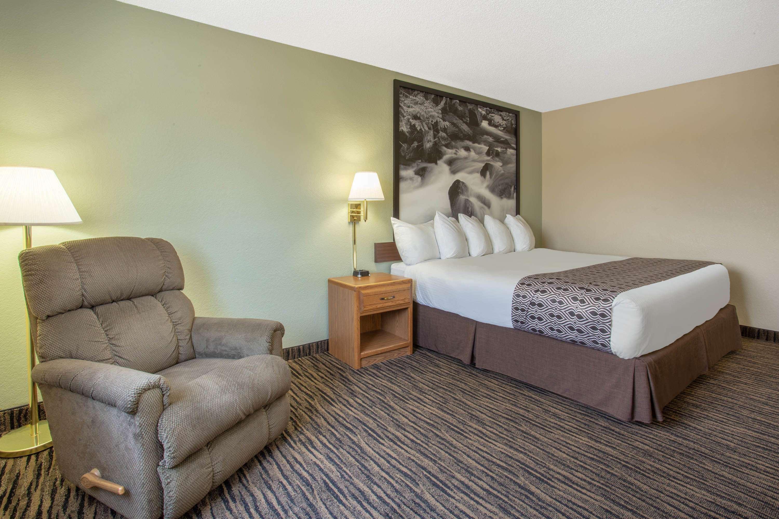 Super 8 By Wyndham Lewistown Otel Dış mekan fotoğraf
