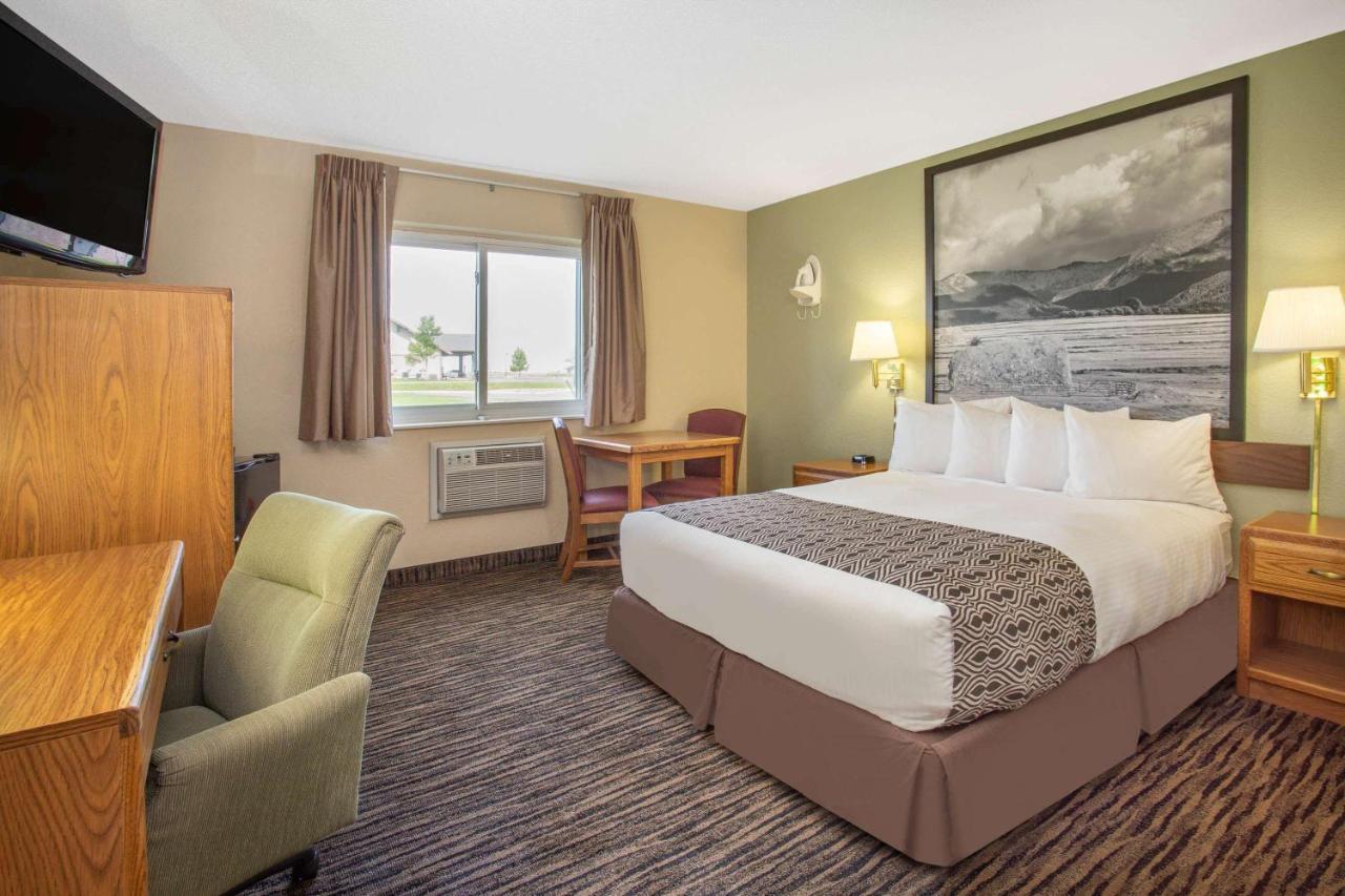 Super 8 By Wyndham Lewistown Otel Dış mekan fotoğraf